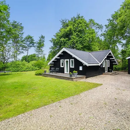 Maini - 30km From The Sea By Interhome *
